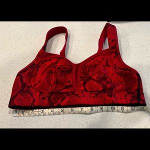 Lululemon Ta Ta Tamer II